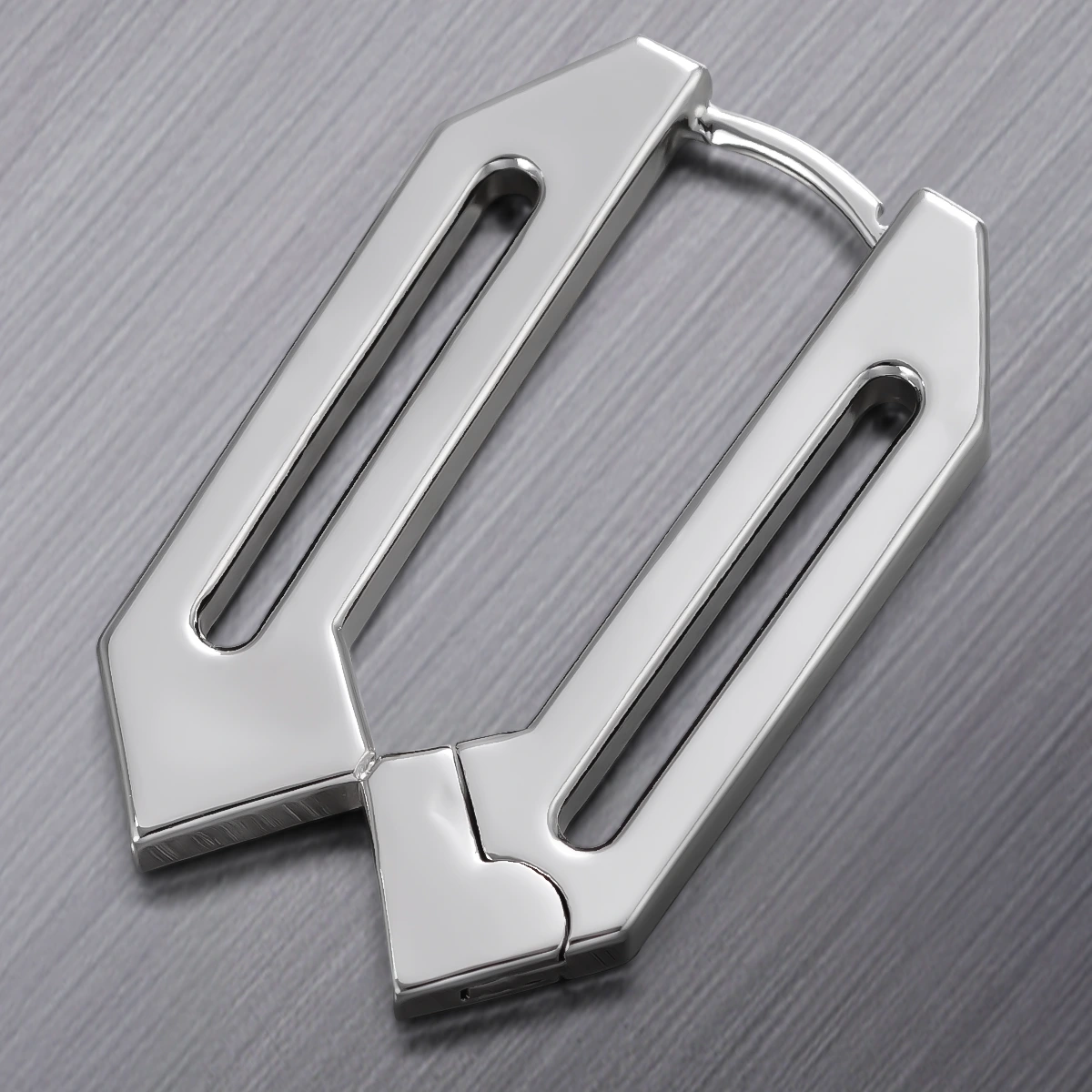 ANGULAR ESSENCE EARRINGS