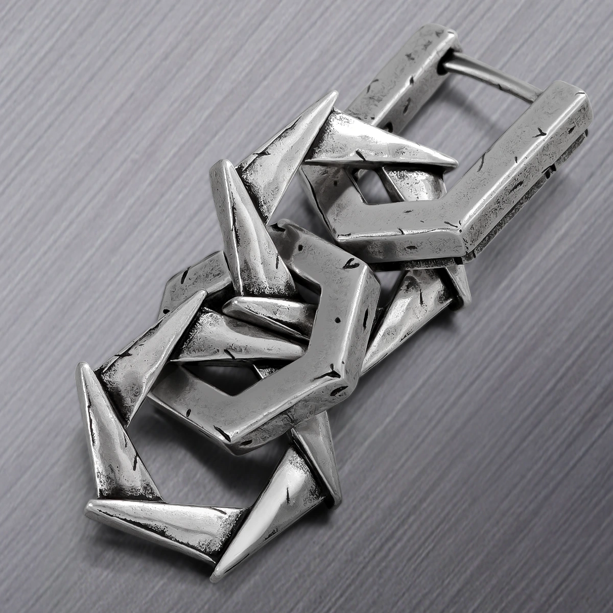 HEXAGONAL EDGE EARRINGS