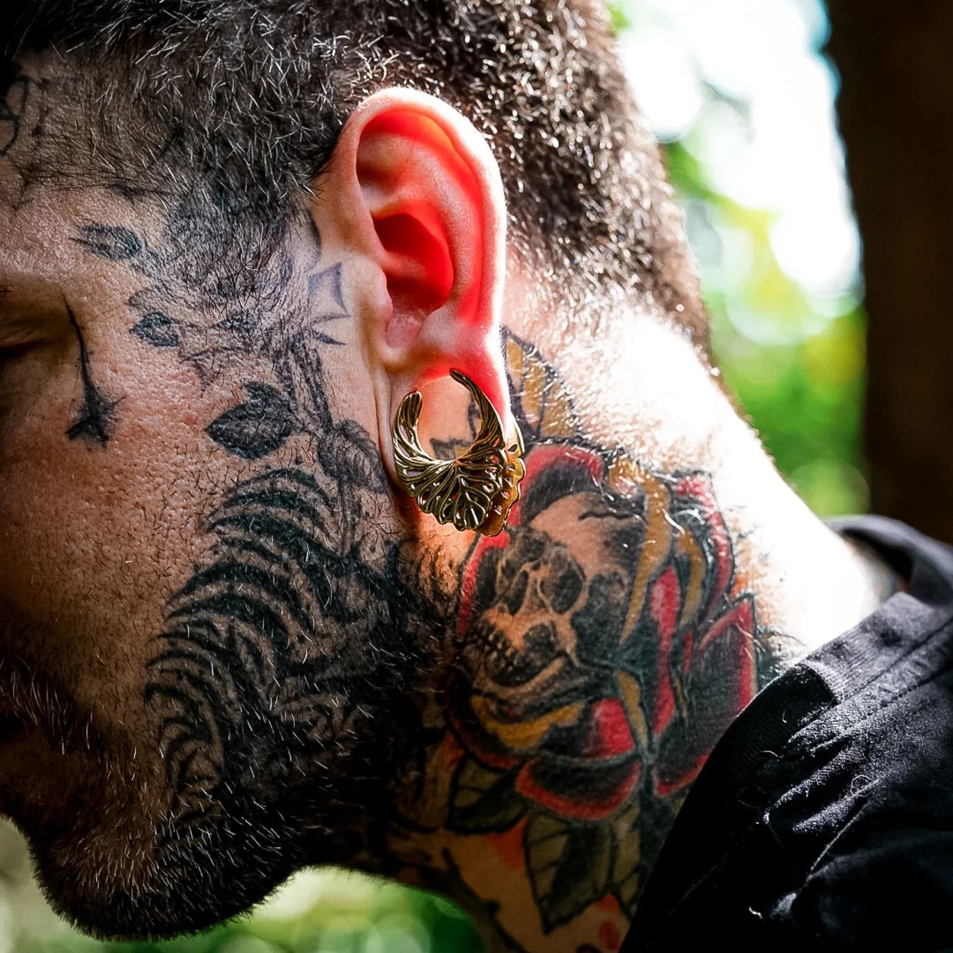 RETRO LEAF TUNNELS