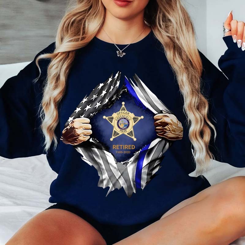 Personalized Retired US Police Badge & Service Time T-shirt