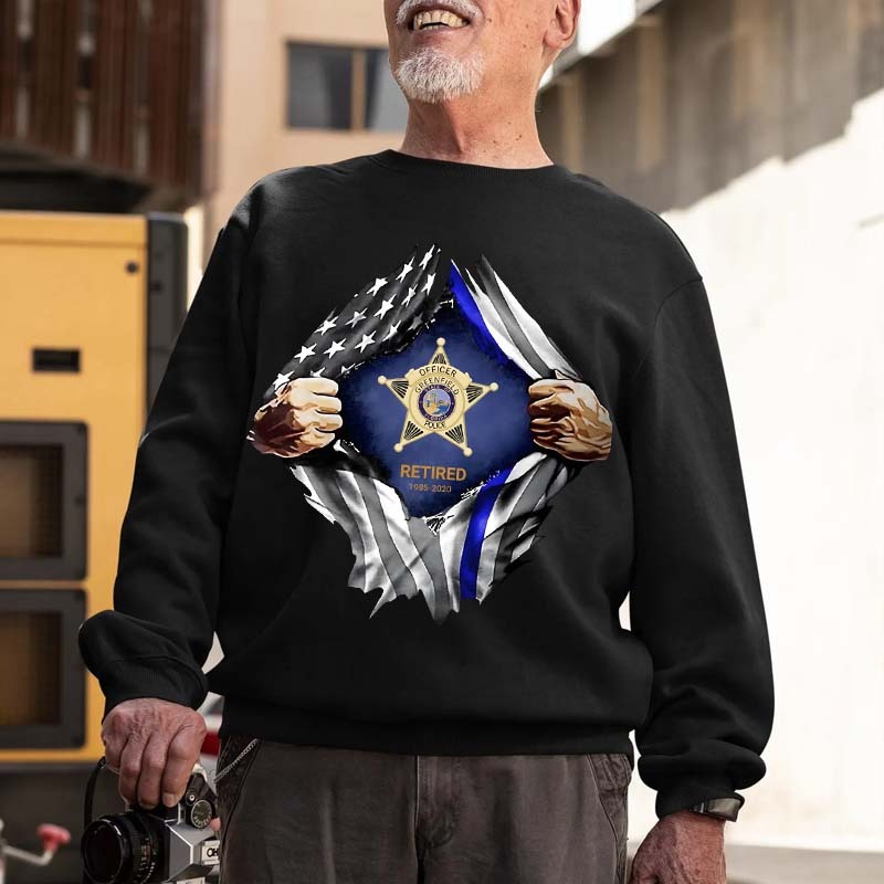 Personalized Retired US Police Badge & Service Time T-shirt