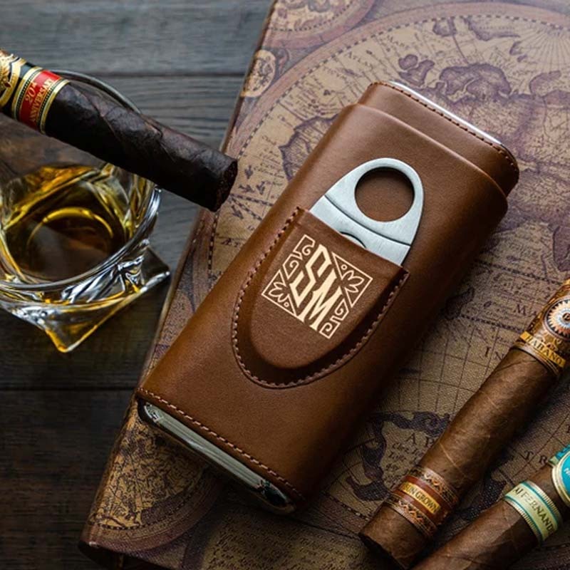 Travel cigar case with cutter - Brown and Black Colors