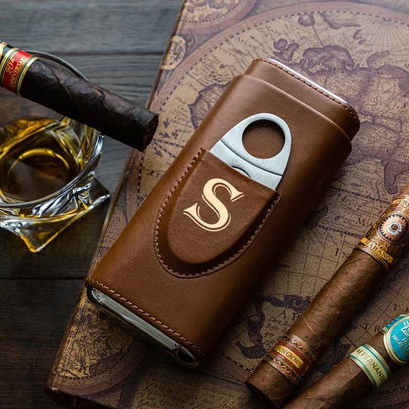 Travel cigar case with cutter - Brown and Black Colors