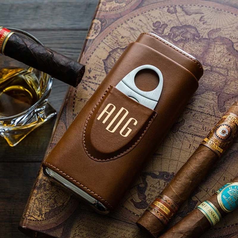 Travel cigar case with cutter - Brown and Black Colors