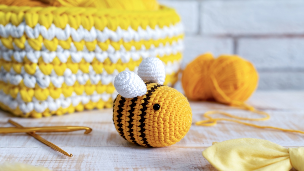 10 Creative Crochet Accessories to Enhance Your Rolife DIY Miniatures