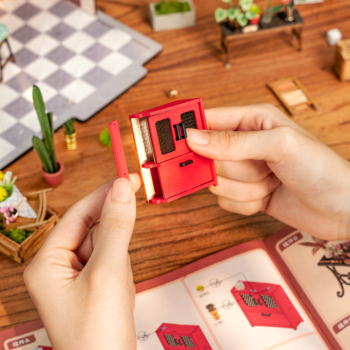 Rolife DIY Miniature Dollhouse - Emily's Flower Shop DG145