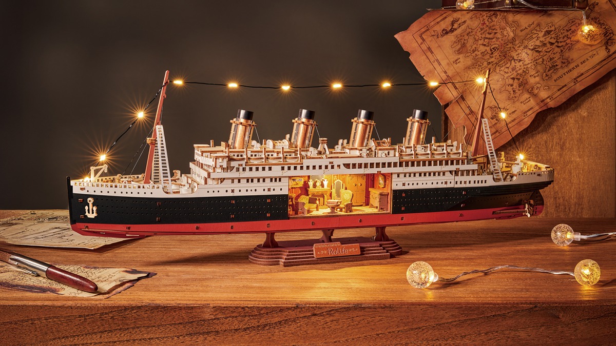 Build a Legend: The Titanic-Inspired 1912 Ocean Liner 3D Wooden Puzzle