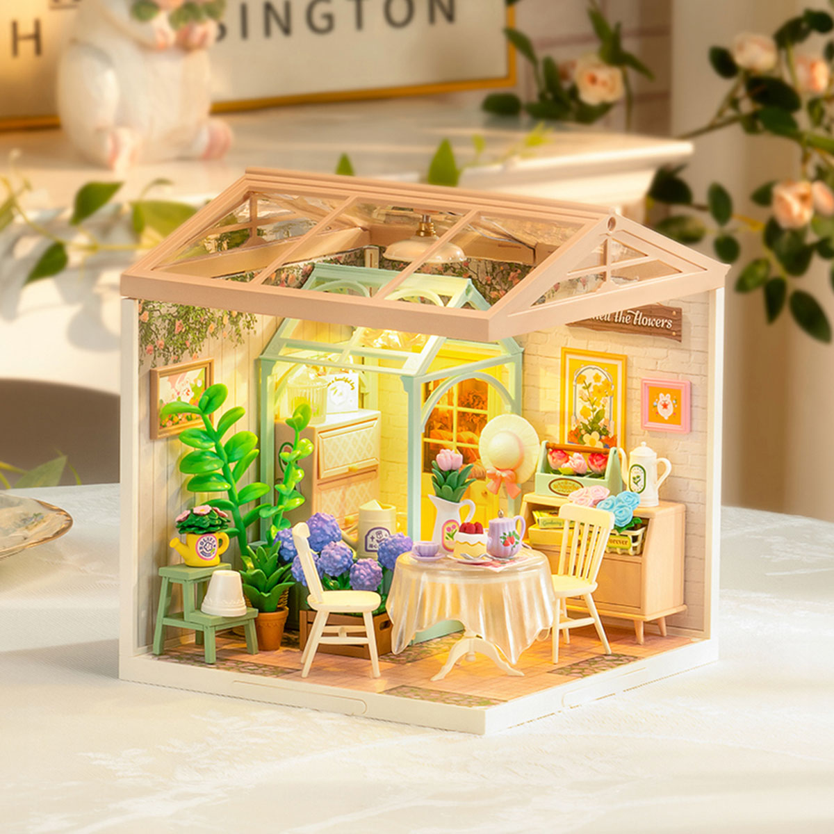 Rolife Plastic Miniature House - Blooming Tea Garden DW013