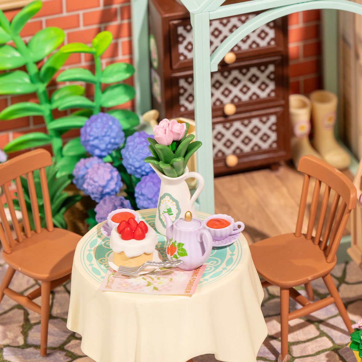 Rolife Blooming Tea Garden Super Creator Miniature House DW013B