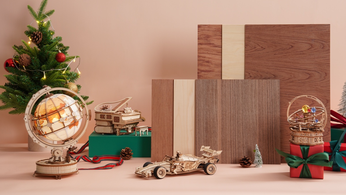 How to Decorate Your Christmas Tree with DIY Kits