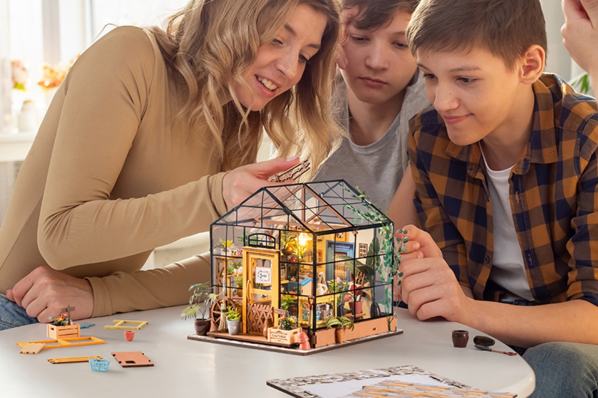 Last-Minute Mother&rsquo;s Day Gifts (That Still Feel Thoughtful)