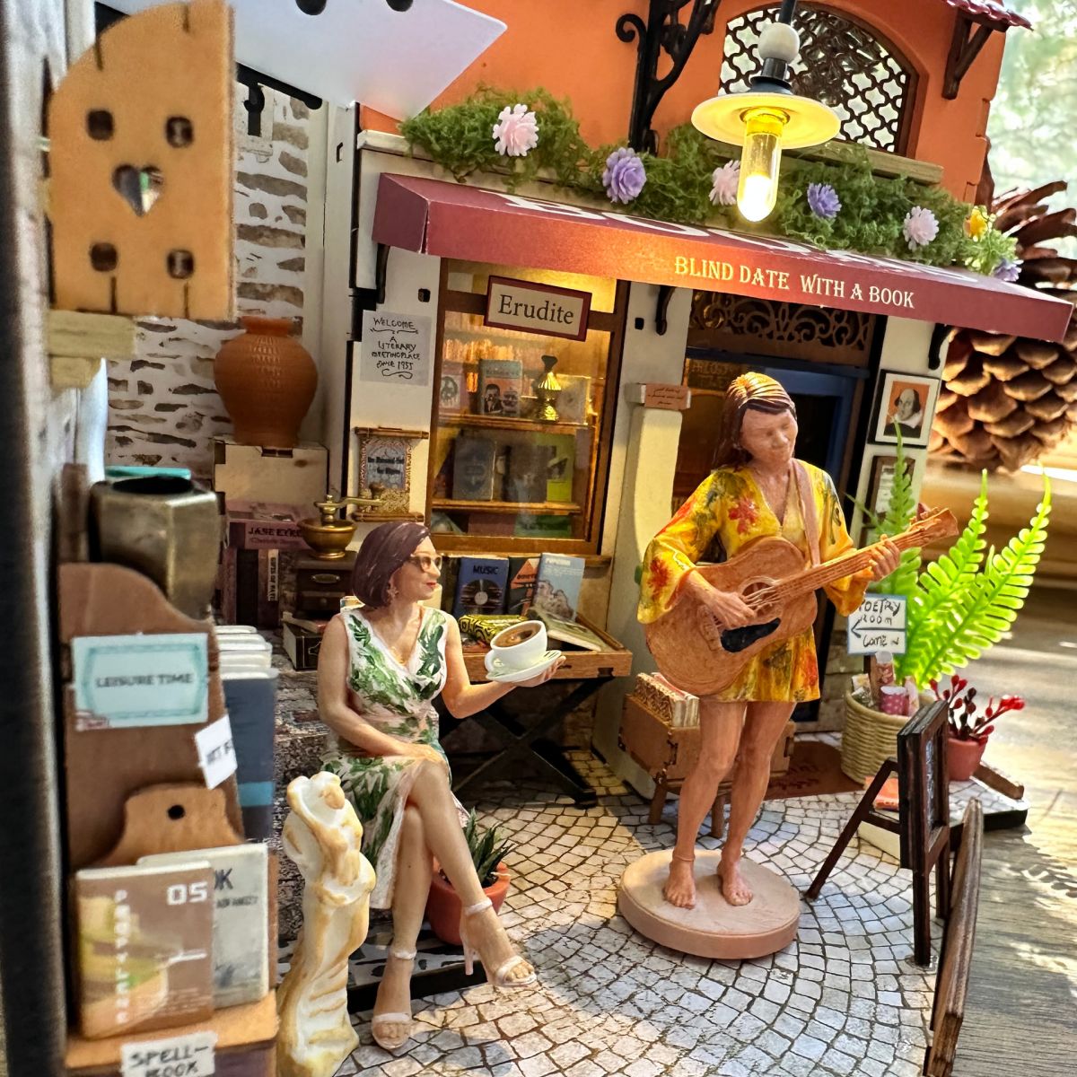 Personal Elements Inside the Scene