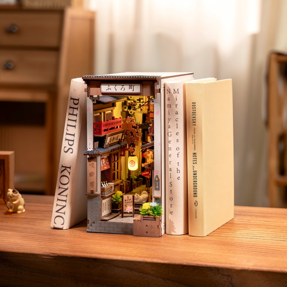 Rolife Book Nook Shelf Insert - Sakura Wine Alley TGB11