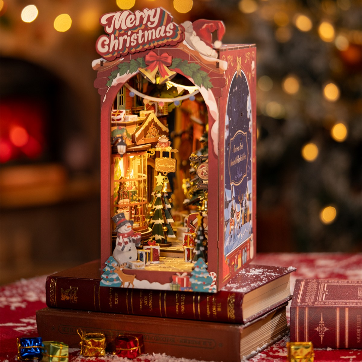 Rolife DIY Book Nook Insert - Christmas Street TGC06