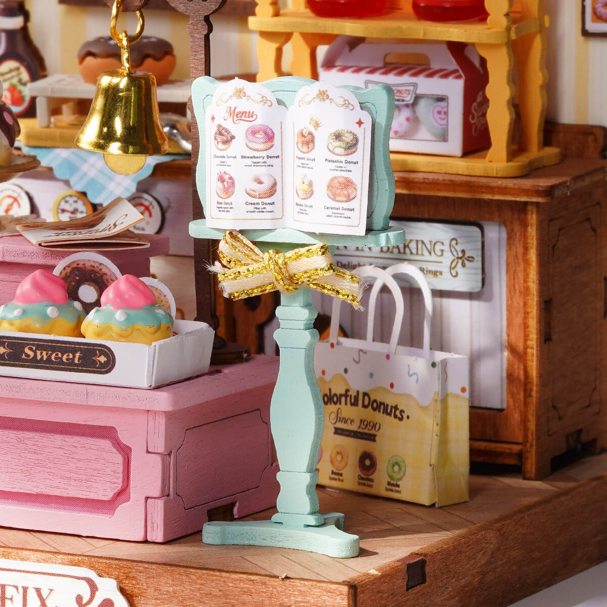 Rolife DIY Miniature House - Sweetie's Donut Shop DS051