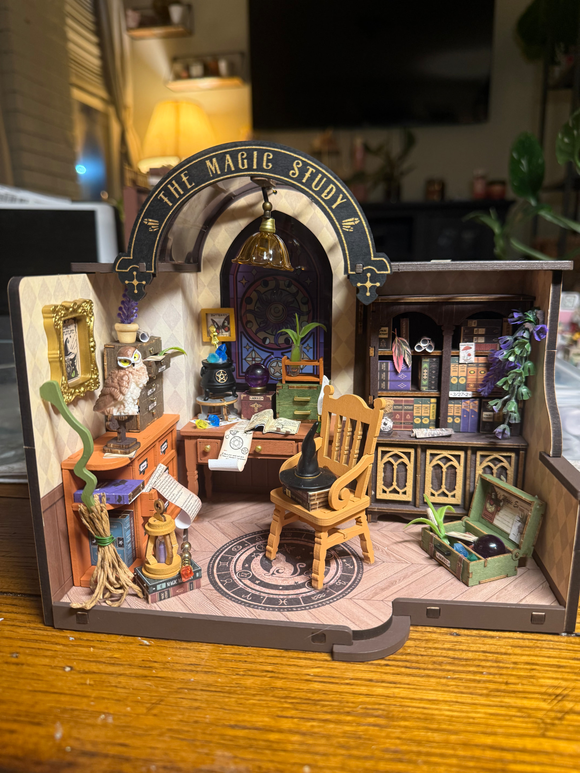 Rolife Community maker Kleckner831's completed The Magic Study DG166 photographed with its lights off