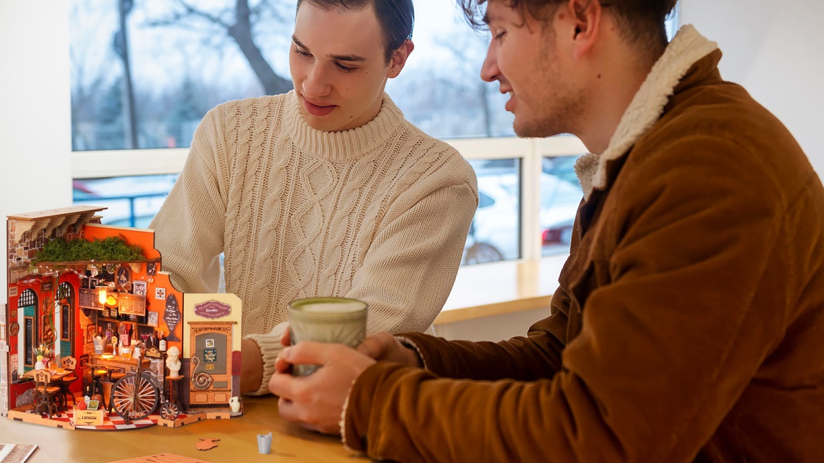 best christmas gift for him at rolife