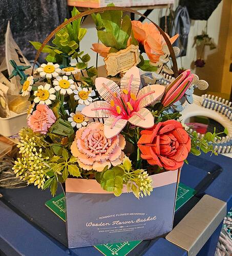 Smith42's wooden flower creation