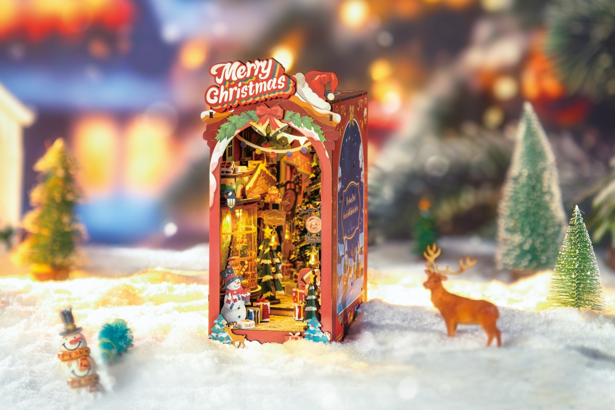 rolife christmas street book nook kit
