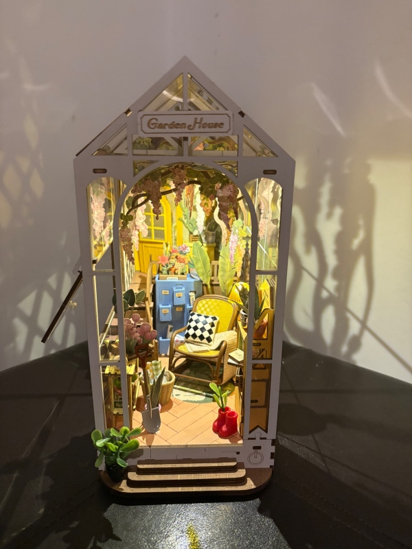 rolife holiday garden house book nook kit front view with light