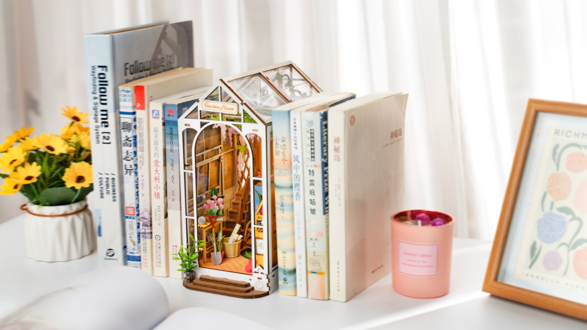 rolife user stories about escaping into garden house book nook kit