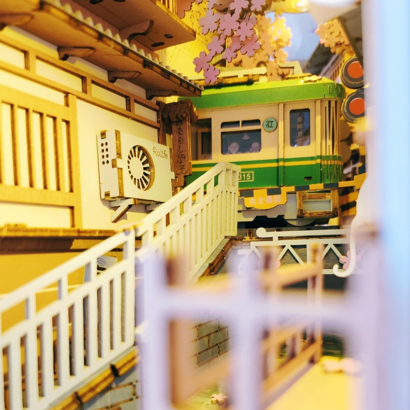 sakura densya book nook details