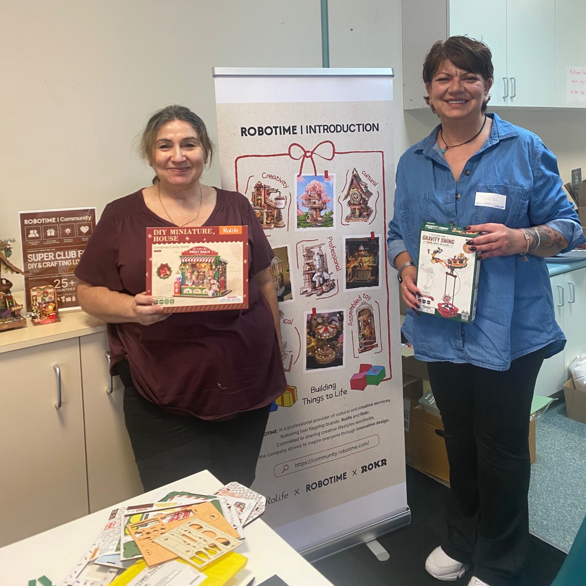 two participants, Carmie and Terri