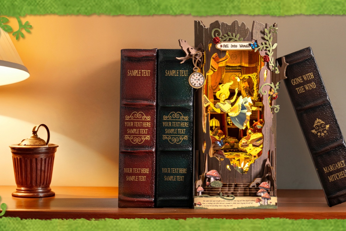 what is light-up book nook kit