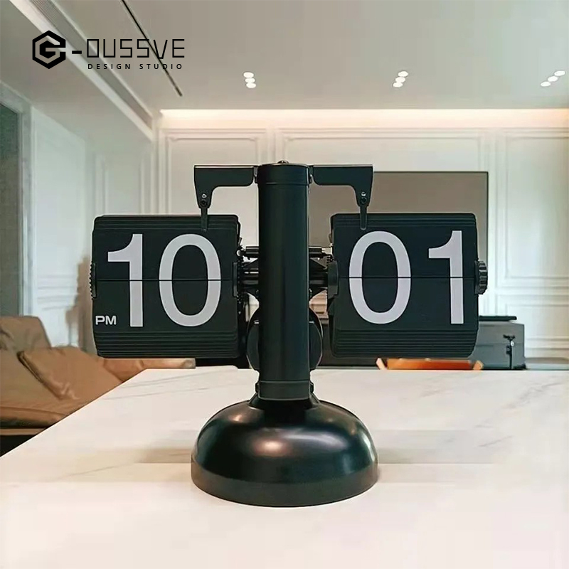 G-OAutomatic Page Flipping Mechanical Clock Balance Calendar European 