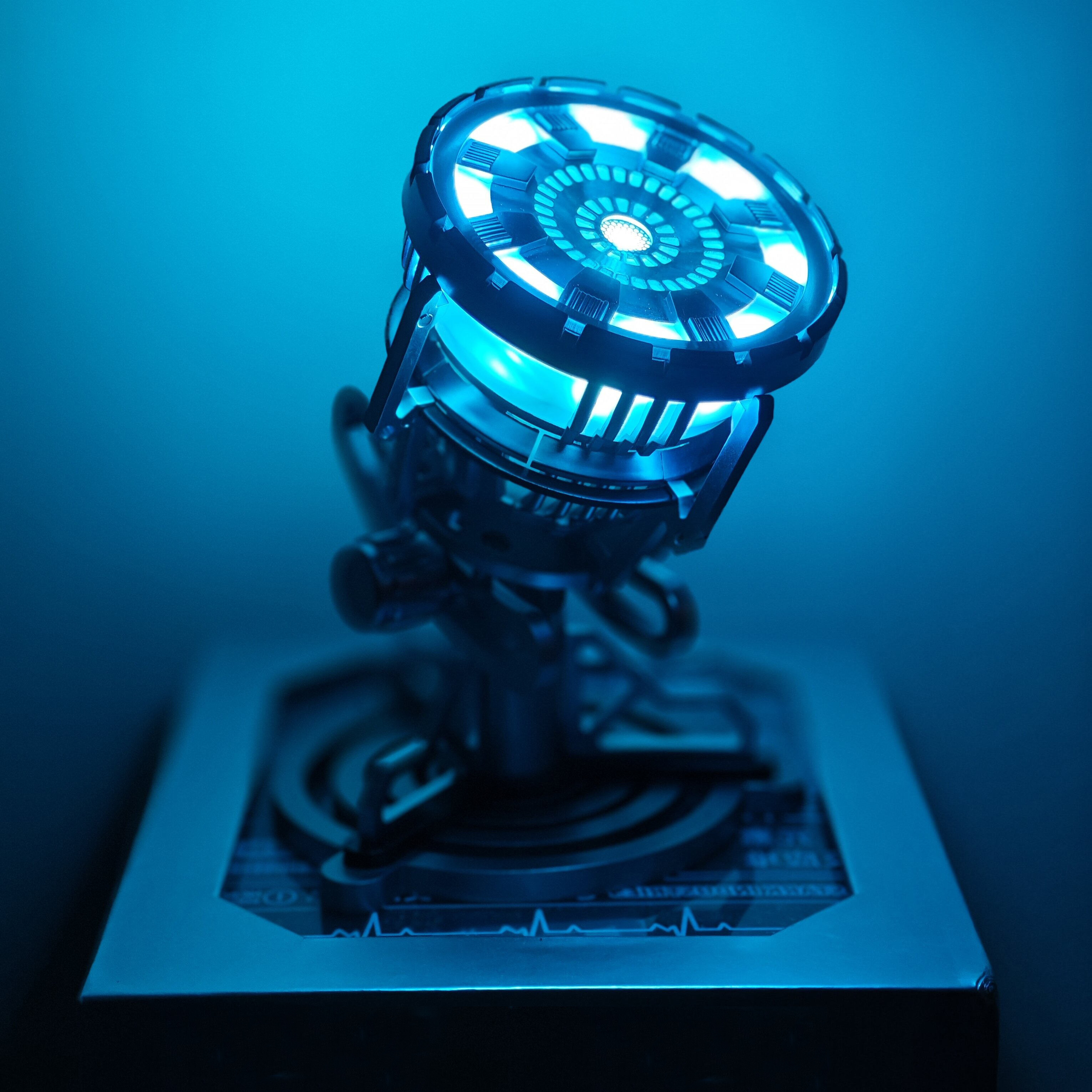 G-OUSSVE Iron Man MK1 Tony chest light 3rd generation Ark Reactor Mark 5 movie props hand-made anime model