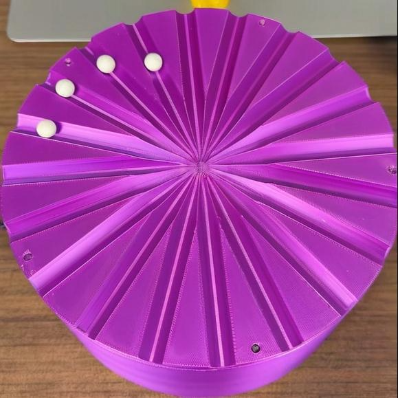 G-OUSSVE | Pinball Elevator Desk Toy with 20pcs White Beads – Rotating Marble Kinetic Sculpture, Relaxing Office Desktop Decor