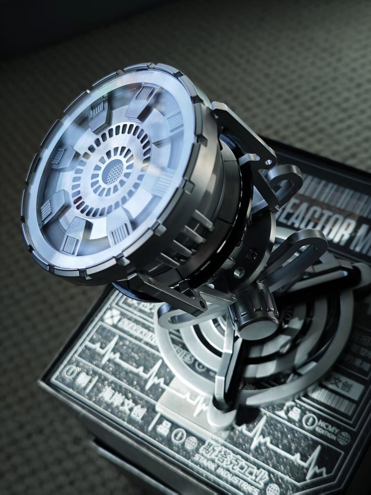 G-OUSSVE Iron Man MK1 Tony chest light 3rd generation Ark Reactor Mark 5 movie props hand-made anime model