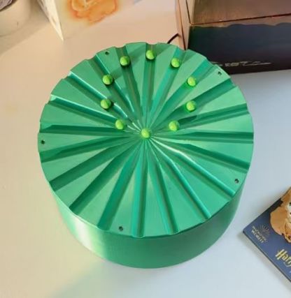 G-OUSSVE | Pinball Elevator Desk Toy with 20pcs White Beads – Rotating Marble Kinetic Sculpture, Relaxing Office Desktop Decor