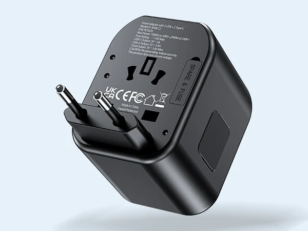 G-OUSSVE | Universal   Travel   Adapter   with   USB-C   &   USB   Ports