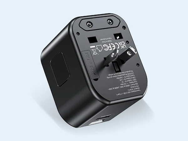 G-OUSSVE | Universal   Travel   Adapter   with   USB-C   &   USB   Ports