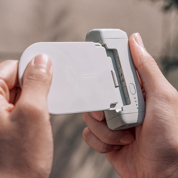 G-OUSSVE｜MagCam Phone Grip Kit, 3-in-1 Mobile Phone Grip with MagSafe Wireless Charging/Detachable Bluetooth Remote, Built in Powerbank, Phone Stand