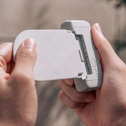 G-OUSSVE｜MagCam Phone Grip Kit, 3-in-1 Mobile Phone Grip with MagSafe Wireless Charging/Detachable Bluetooth Remote, Built in Powerbank, Phone Stand