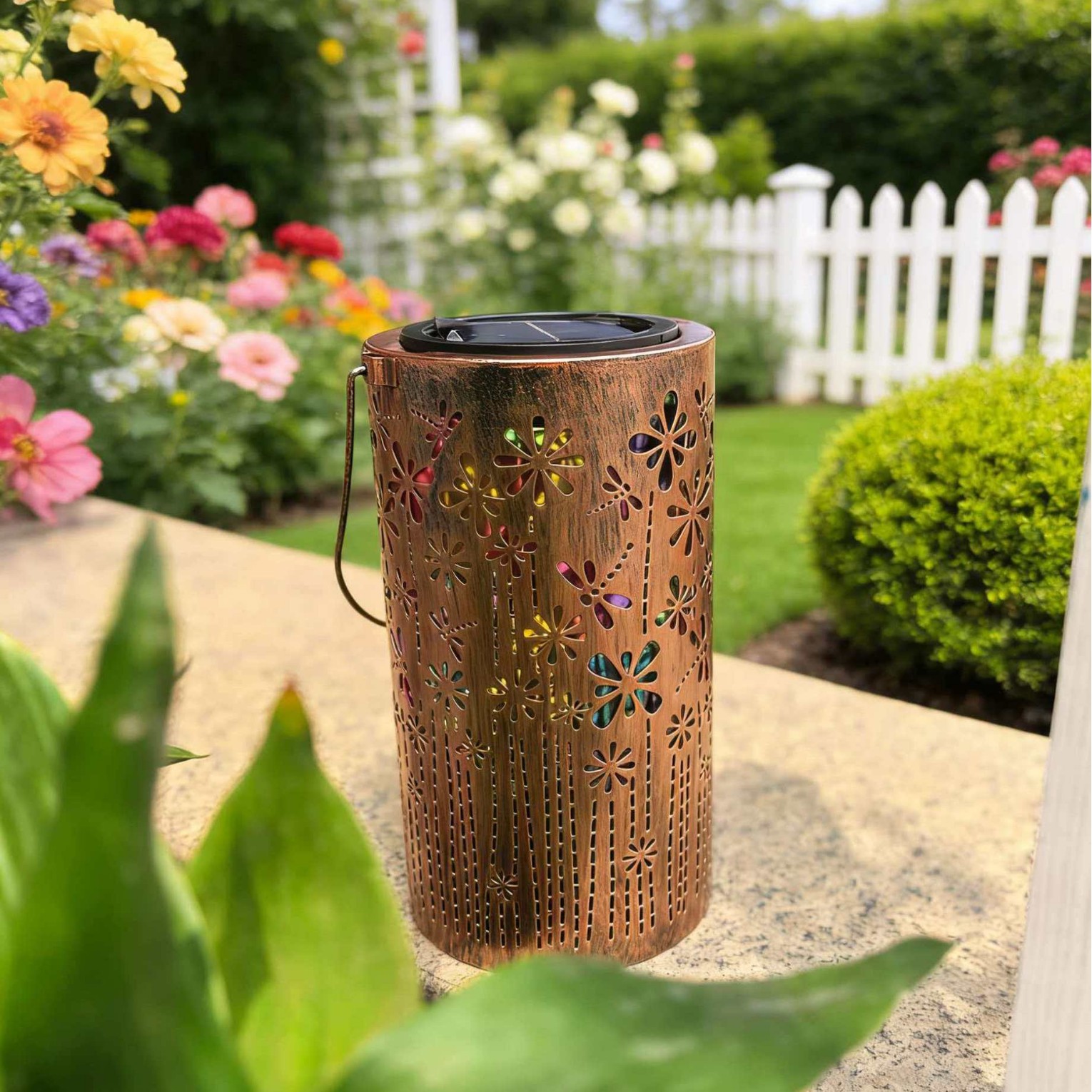 Solar-Powered Garden Light Bucket – Colorful Flower Projection for Outdoor Ambiance