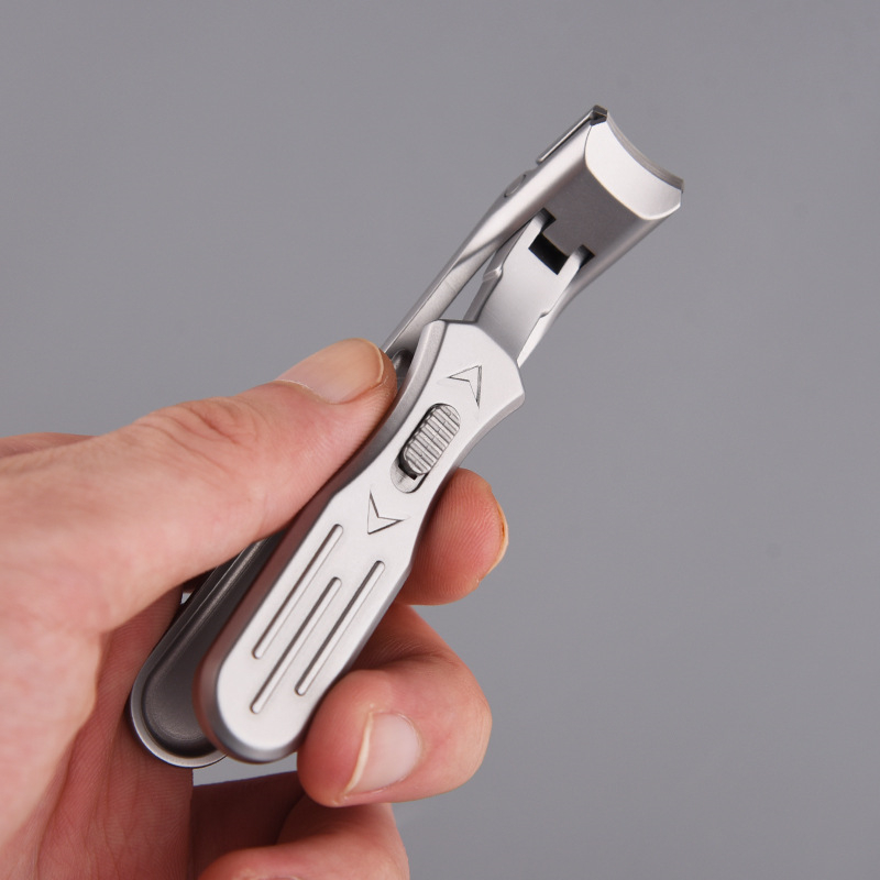 Sharp Curved Blades Bent Nail Clipper For Thick Nails