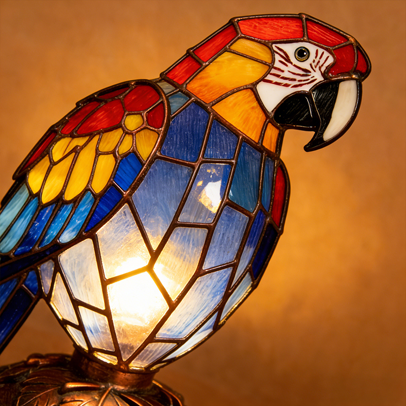 🦜✨ European-Style Parrot Resin Night Light (USB Warm Glow) ✨🦜