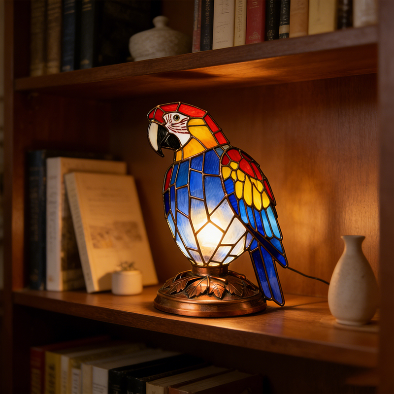 🦜✨ European-Style Parrot Resin Night Light (USB Warm Glow) ✨🦜