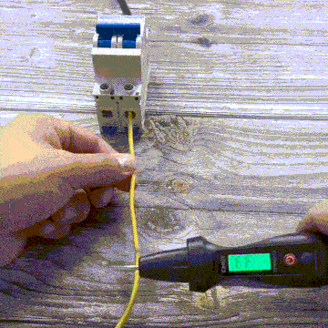 Intelligent Circuit Detector