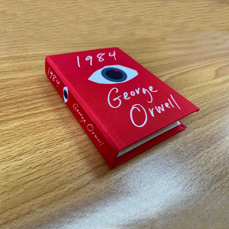 THE WORLDS FIRST BOOK WALLET