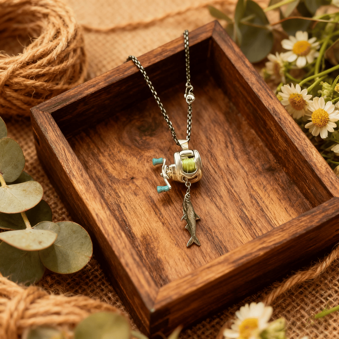 🎣 Baitcaster Reel Necklace & Ring – For the True Fishing Enthusiast!