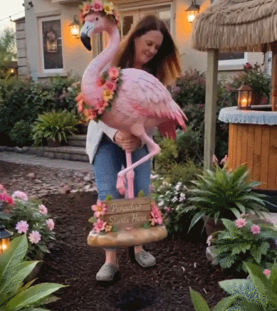 Flamingo Glow Garden Sculpture – Tropical Pink Light-Up Yard Decor for Backyard & Patio Nights