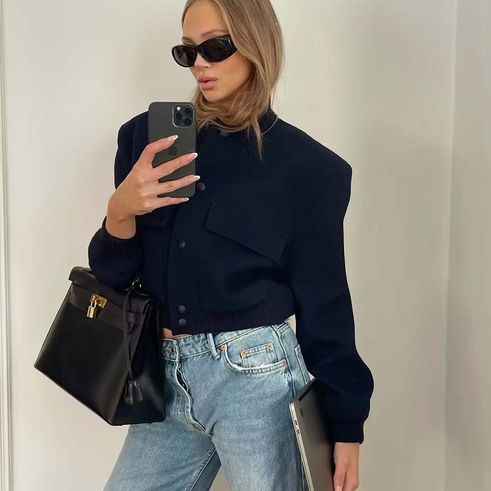 Lodowylabedz Nowa damska krótka kurtka ze stójką i kieszenią na guziki