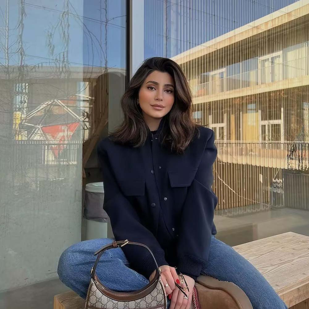 Lodowylabedz Nowa damska krótka kurtka ze stójką i kieszenią na guziki