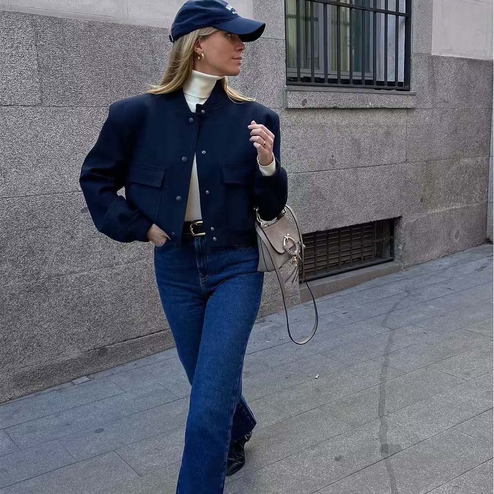 Lodowylabedz Nowa damska krótka kurtka ze stójką i kieszenią na guziki