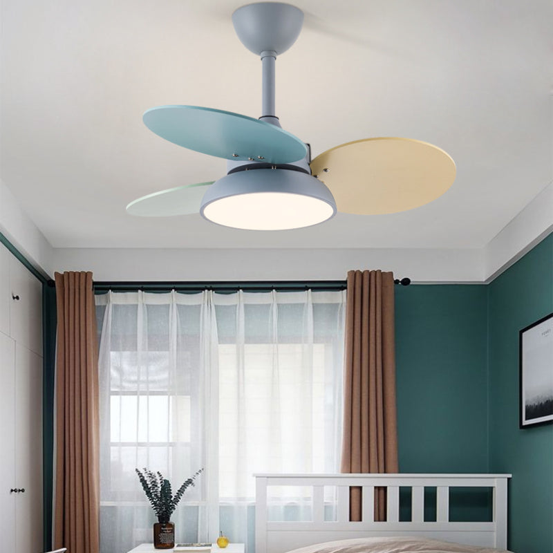 Nordic Style LED Metal Ceiling Ceiling Fan Lamp for Kids Bedroom