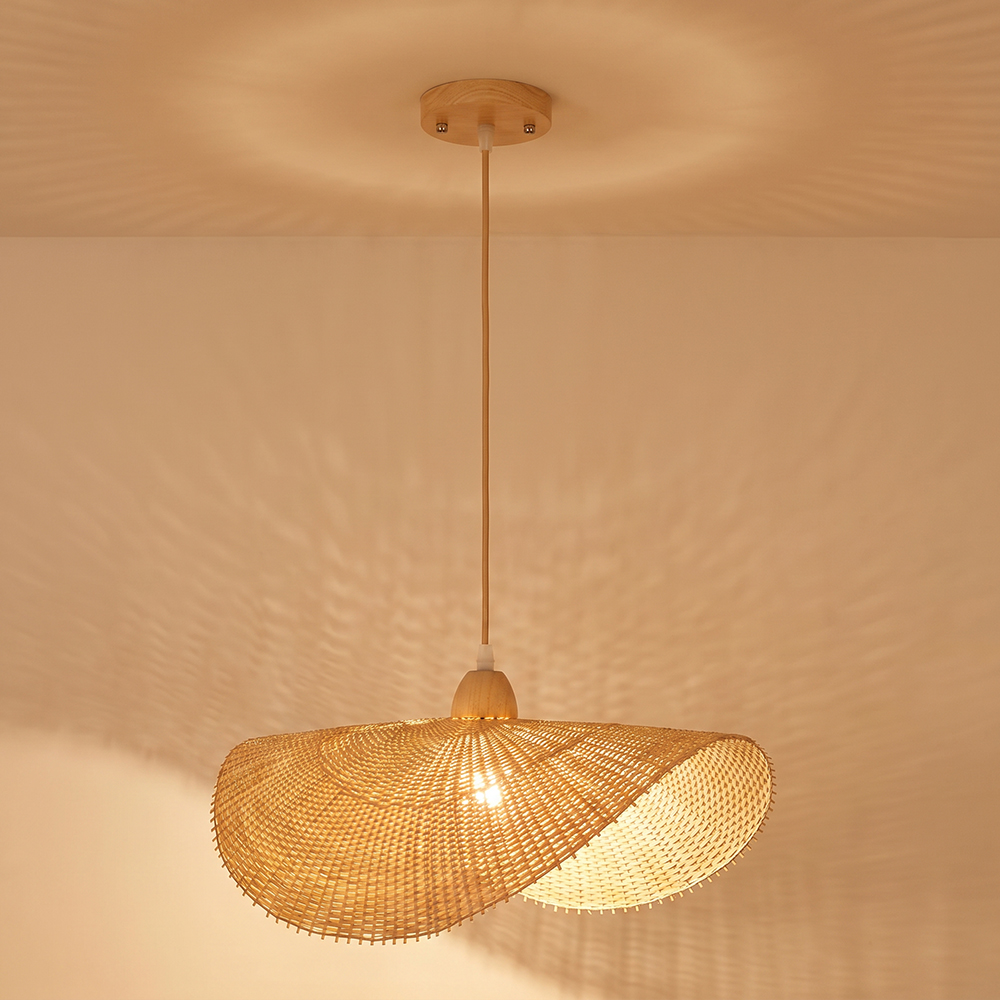 Japanese-style Woven Bamboo Sunhat Pendant Light for Restaurants or Dining Room